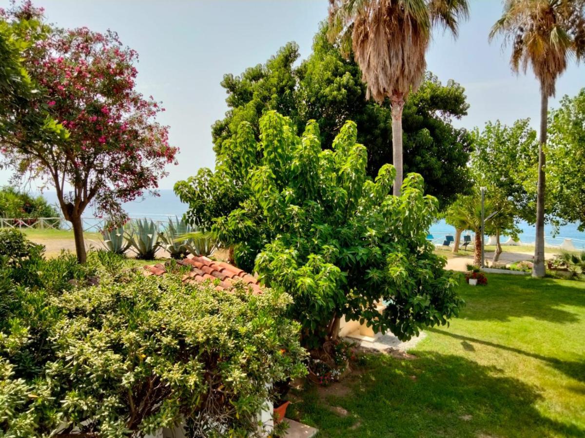 Residence Araba Fenice トロペーア エクステリア 写真