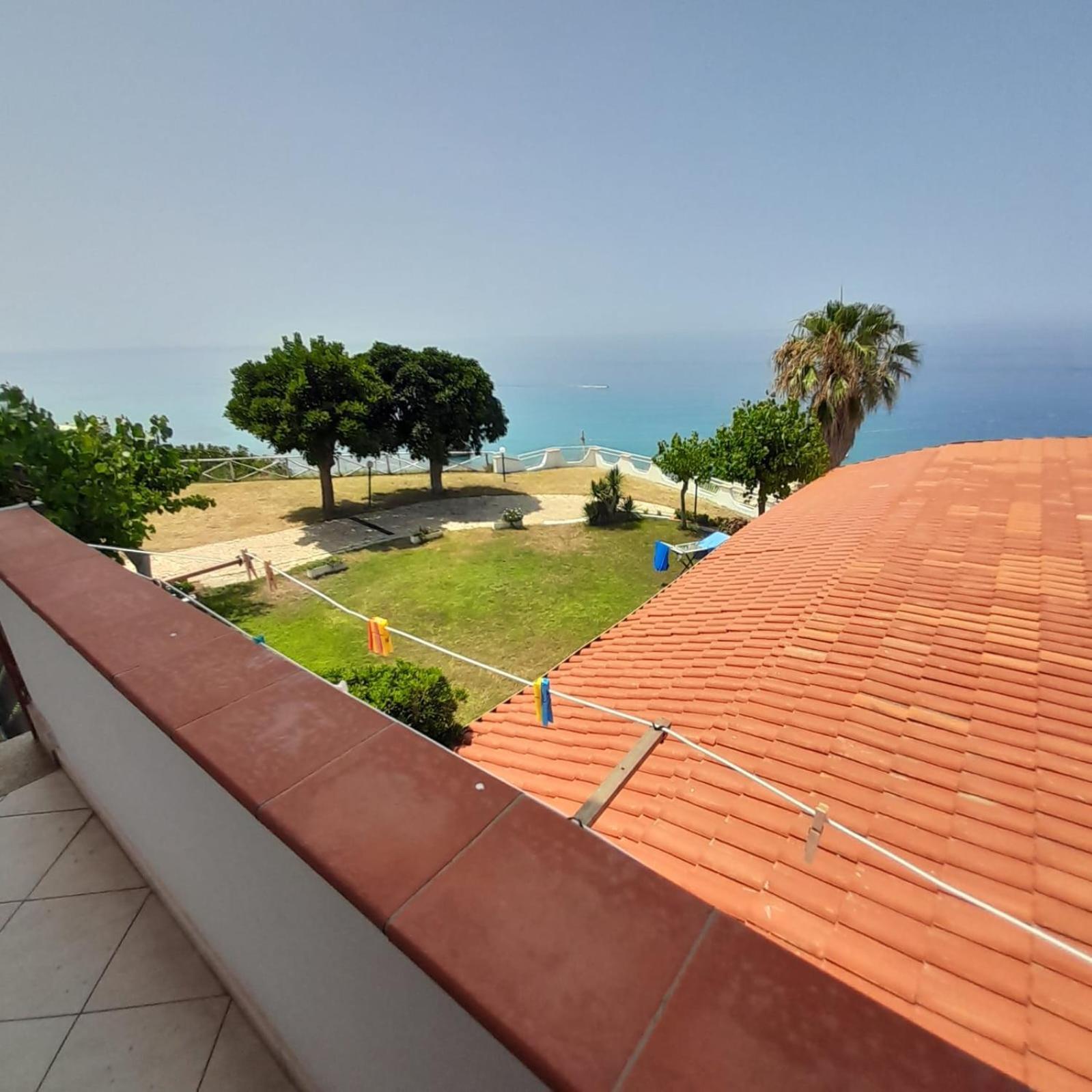 Residence Araba Fenice トロペーア エクステリア 写真