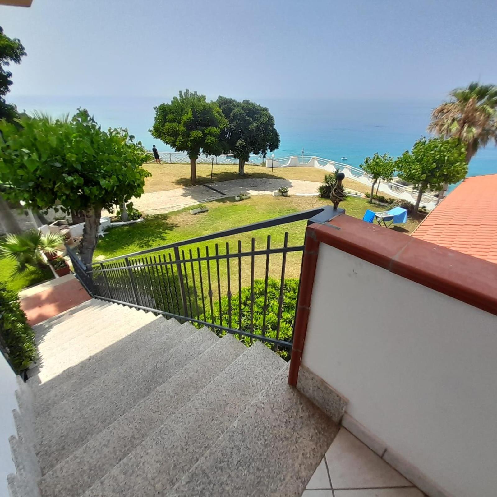 Residence Araba Fenice トロペーア エクステリア 写真