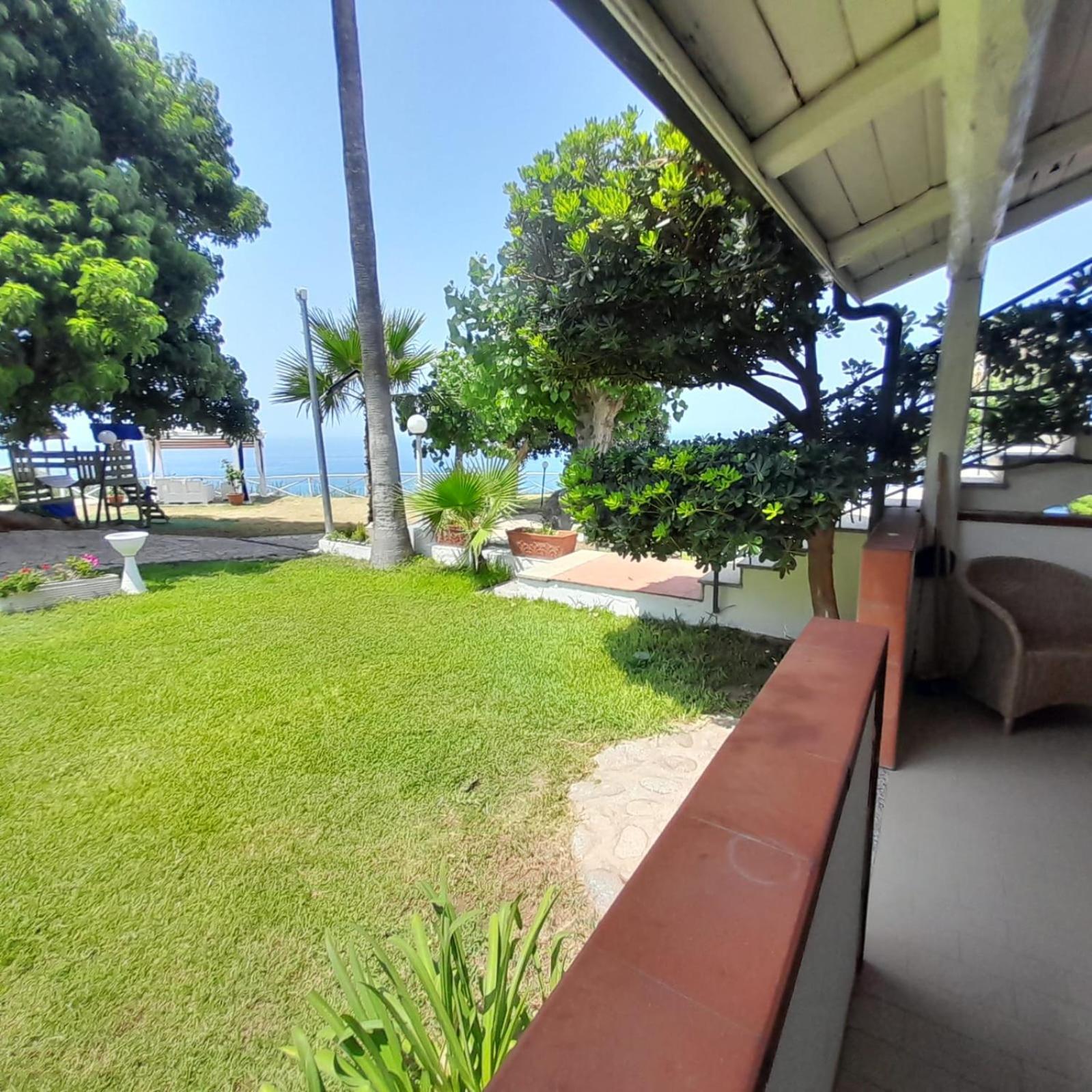 Residence Araba Fenice トロペーア エクステリア 写真