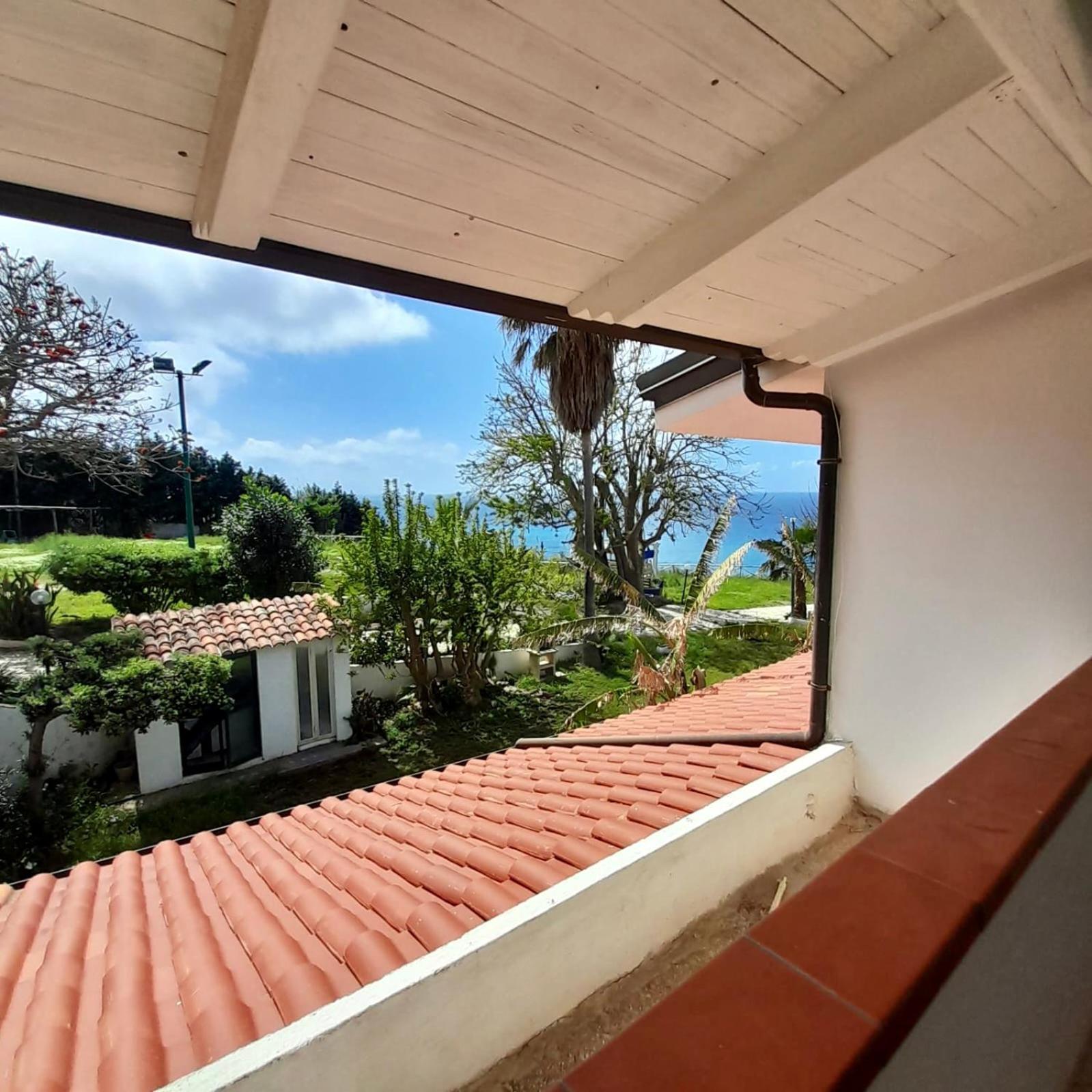 Residence Araba Fenice トロペーア エクステリア 写真