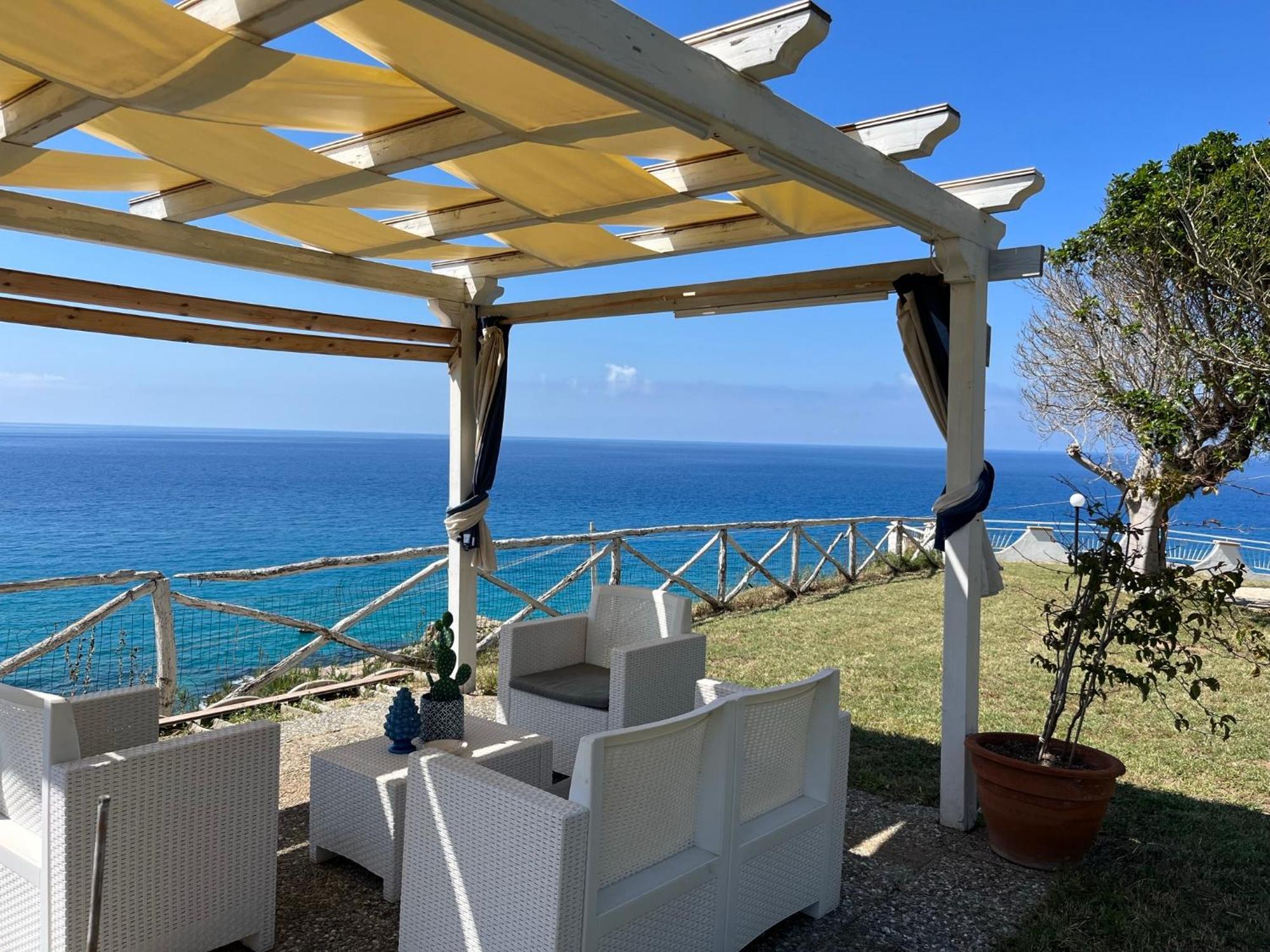 Residence Araba Fenice トロペーア エクステリア 写真