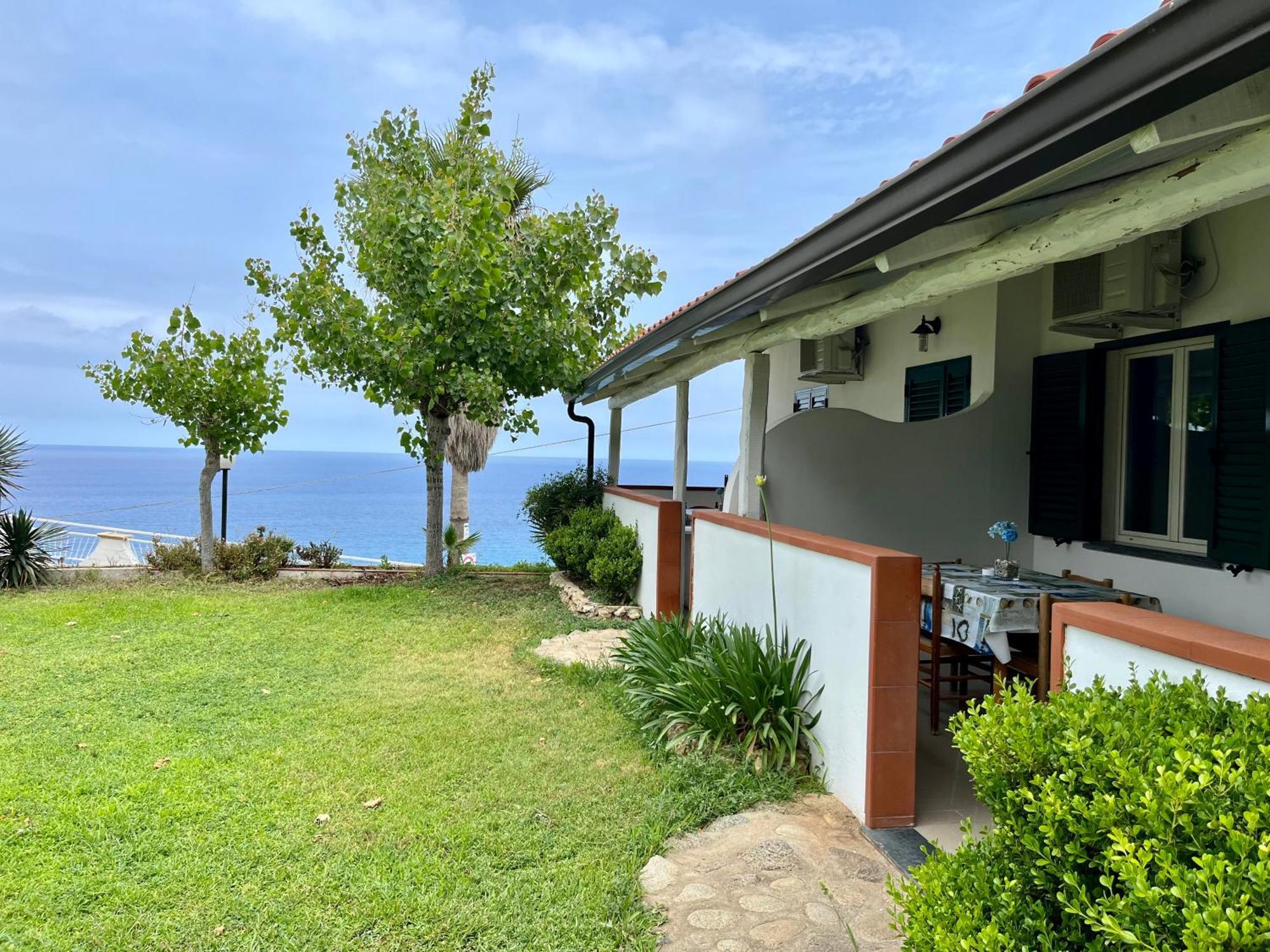 Residence Araba Fenice トロペーア エクステリア 写真