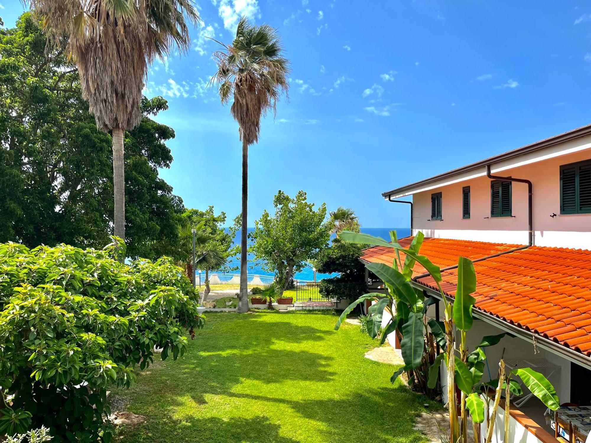 Residence Araba Fenice トロペーア エクステリア 写真